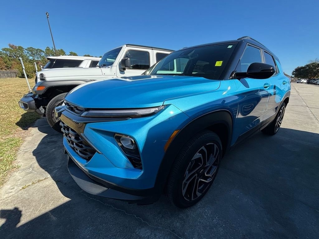 Used 2025 Chevrolet Trailblazer RS SUV