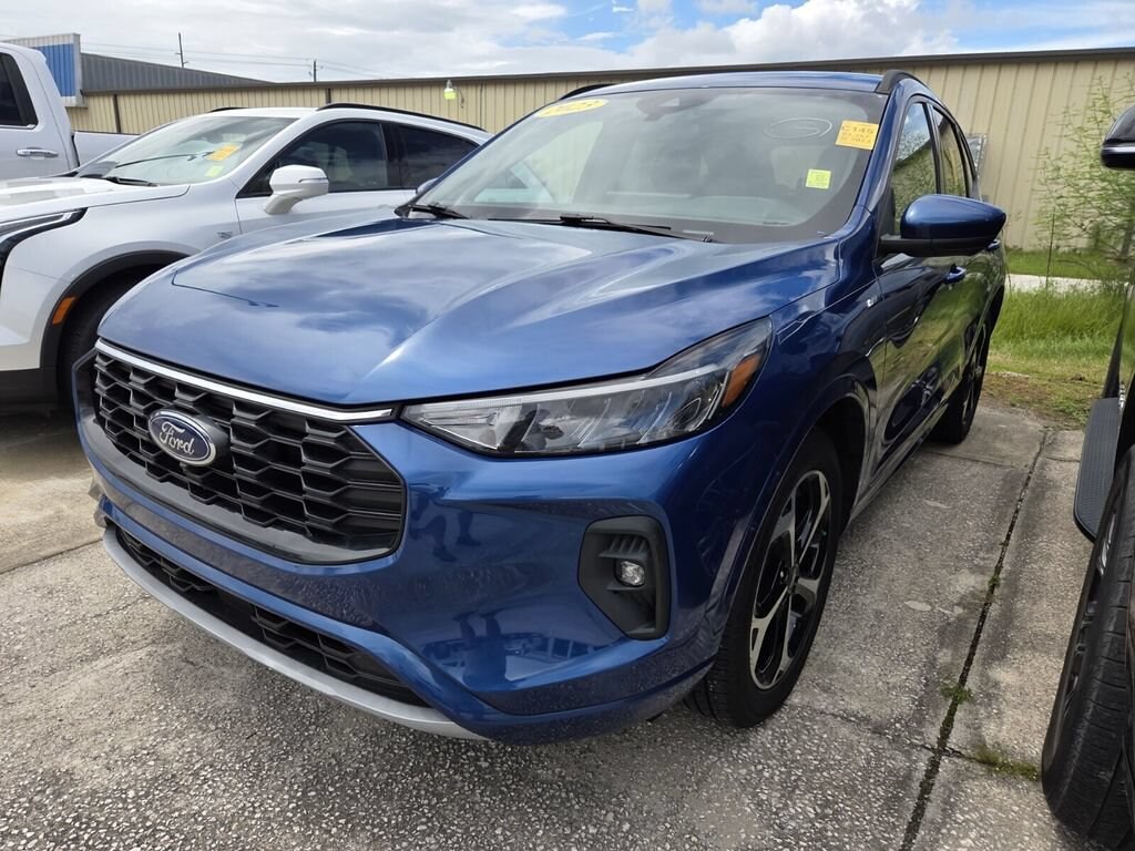Used 2023 Ford Escape ST-Line Select SUV