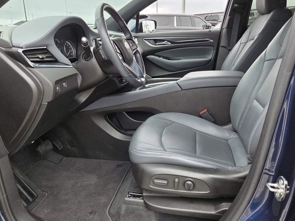 2023 Buick Enclave Essence - Photo 11
