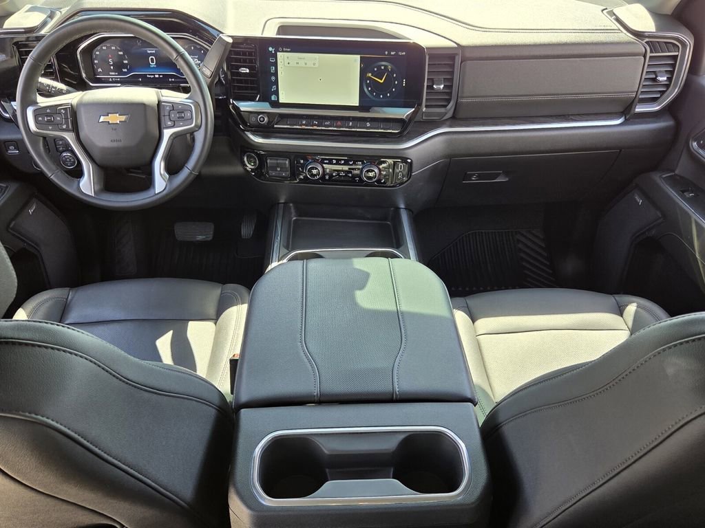 2024 Chevrolet Silverado 2500HD LTZ - Photo 17