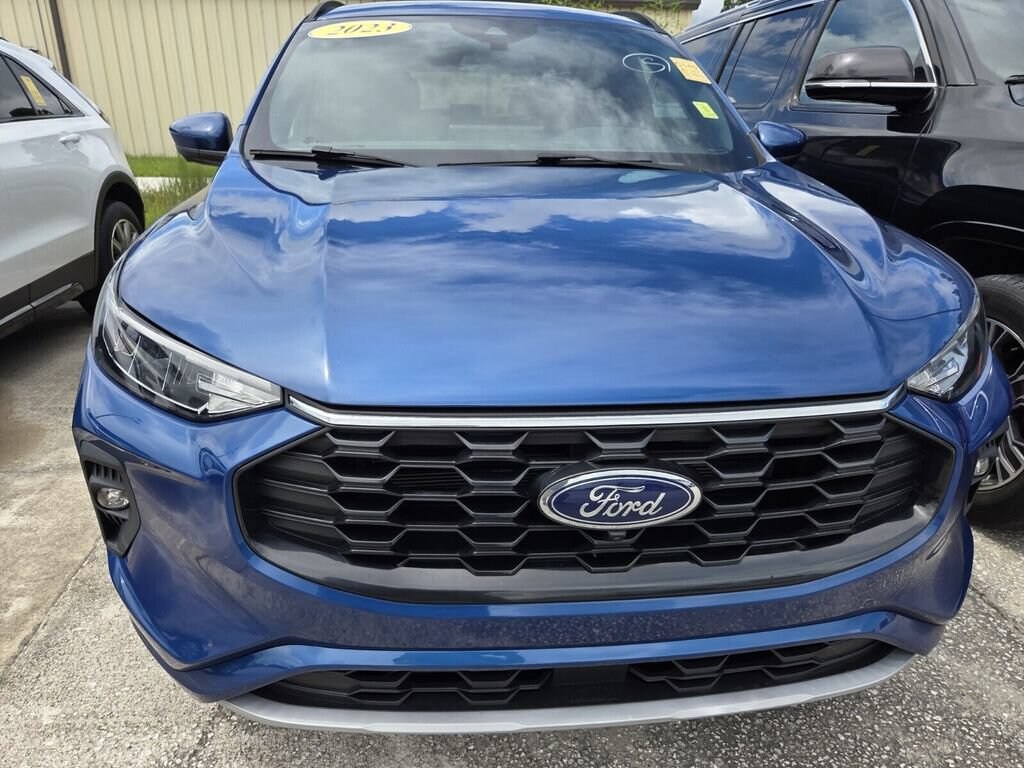 Used 2023 Ford Escape ST-Line Select SUV