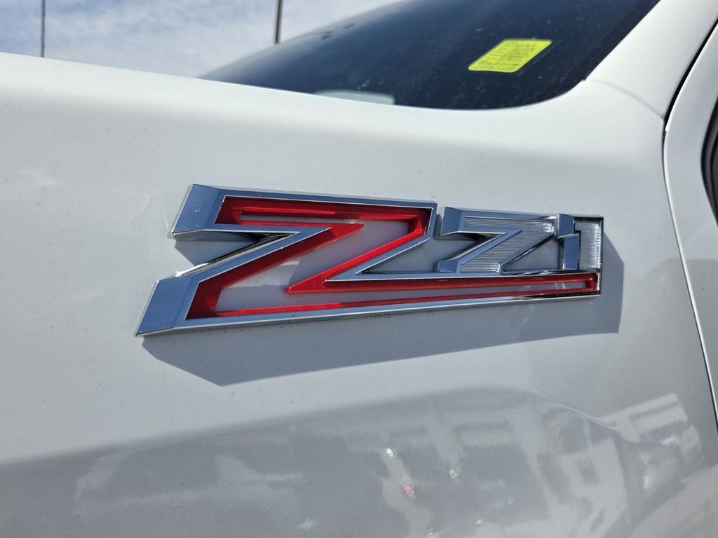 2024 Chevrolet Silverado 2500HD LTZ - Photo 11