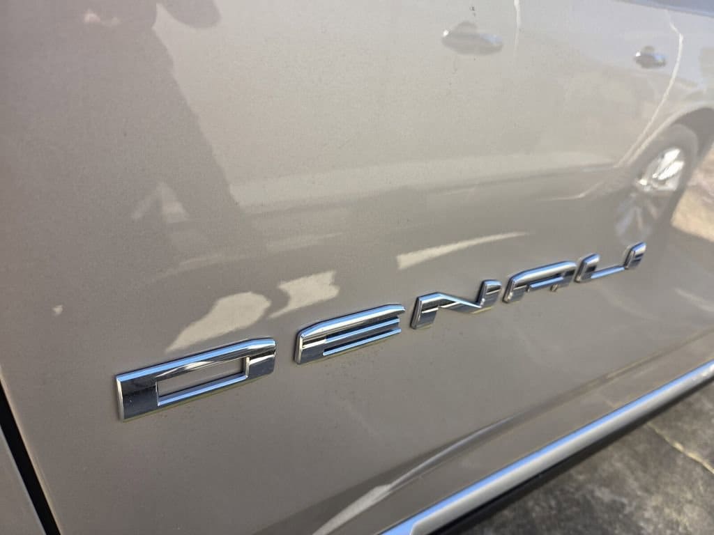 Used 2021 GMC Yukon XL Denali SUV