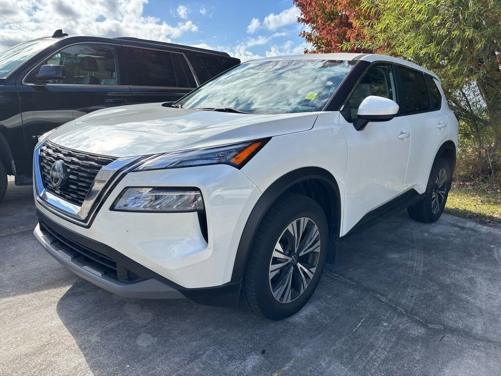 Used 2023 Nissan Rogue SV