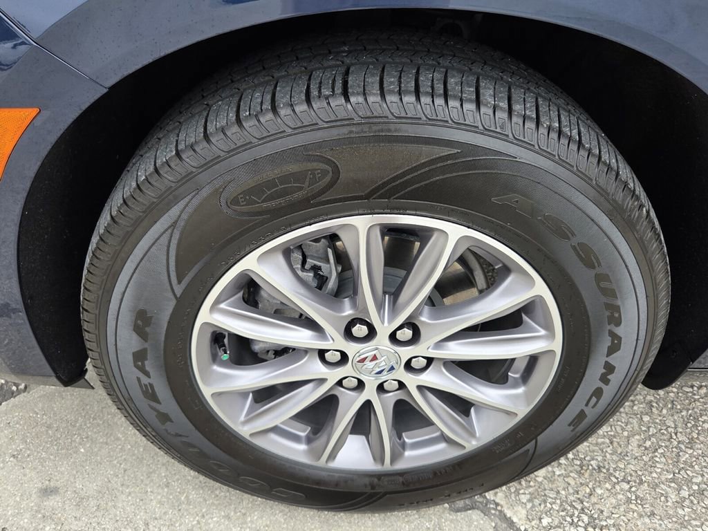 2023 Buick Enclave Essence - Photo 10