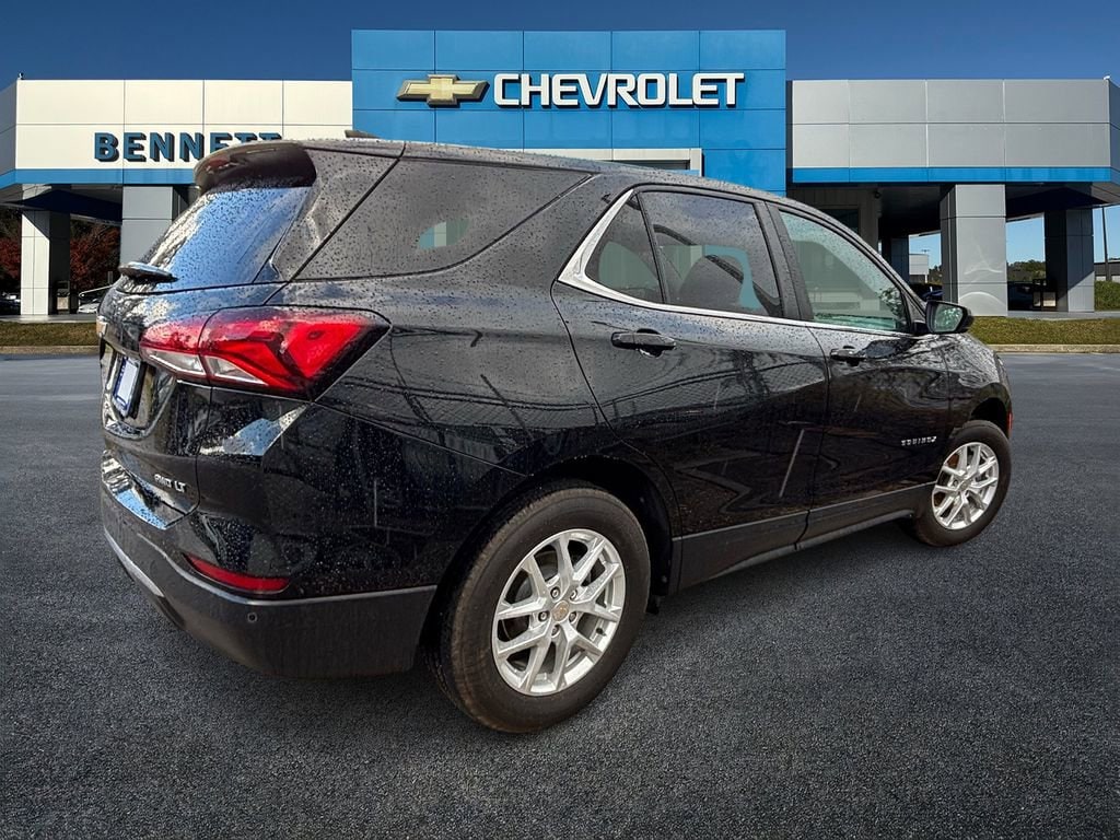2024 Chevrolet Equinox LT - Photo 2