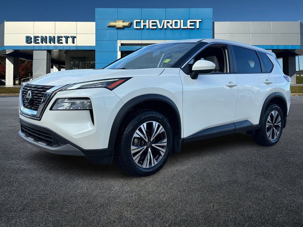 Used 2023 Nissan Rogue SV