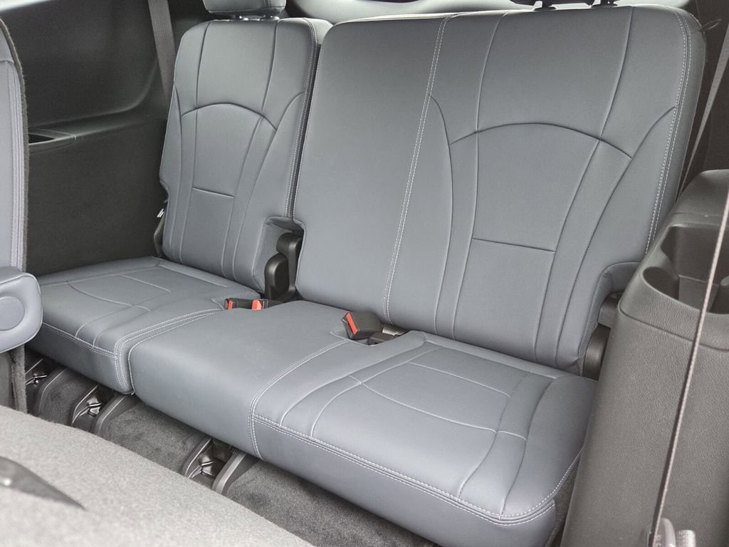 2023 Buick Enclave Essence - Photo 13