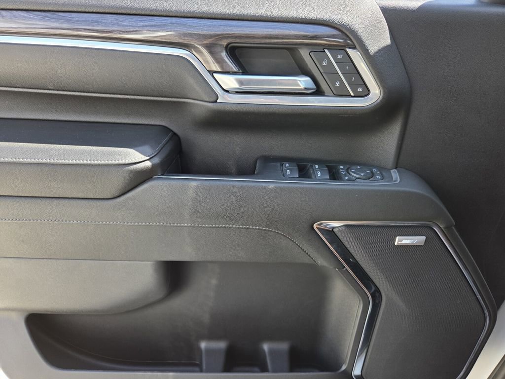 2024 Chevrolet Silverado 2500HD LTZ - Photo 25