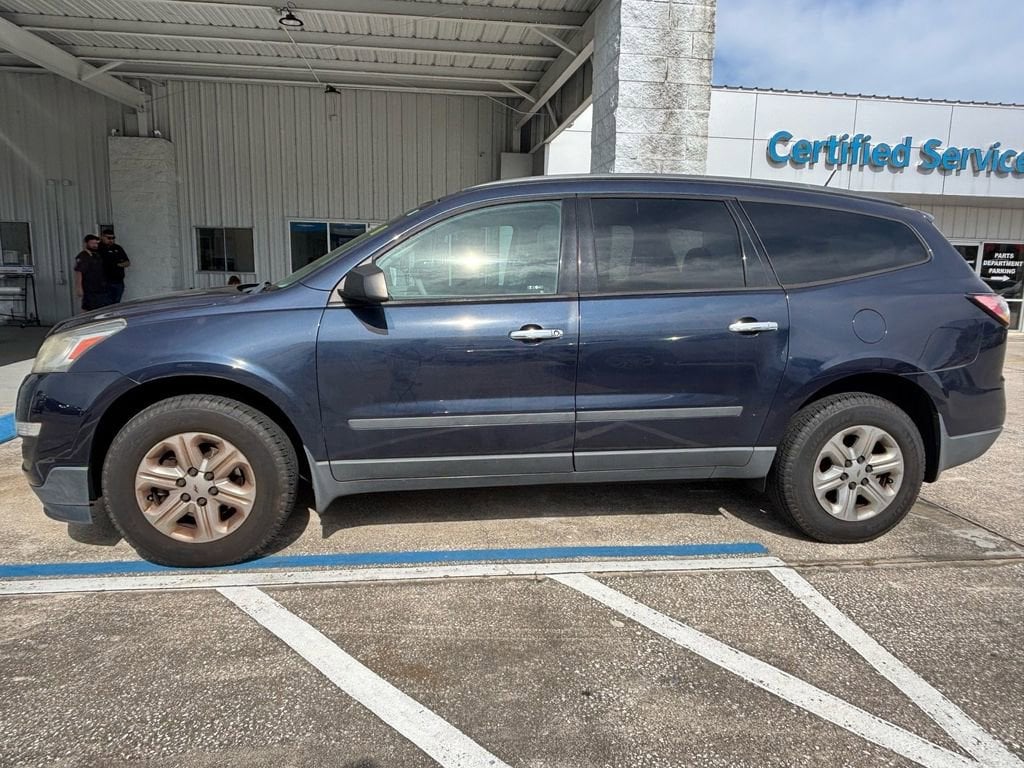 Used 2017 Chevrolet Traverse LS SUV