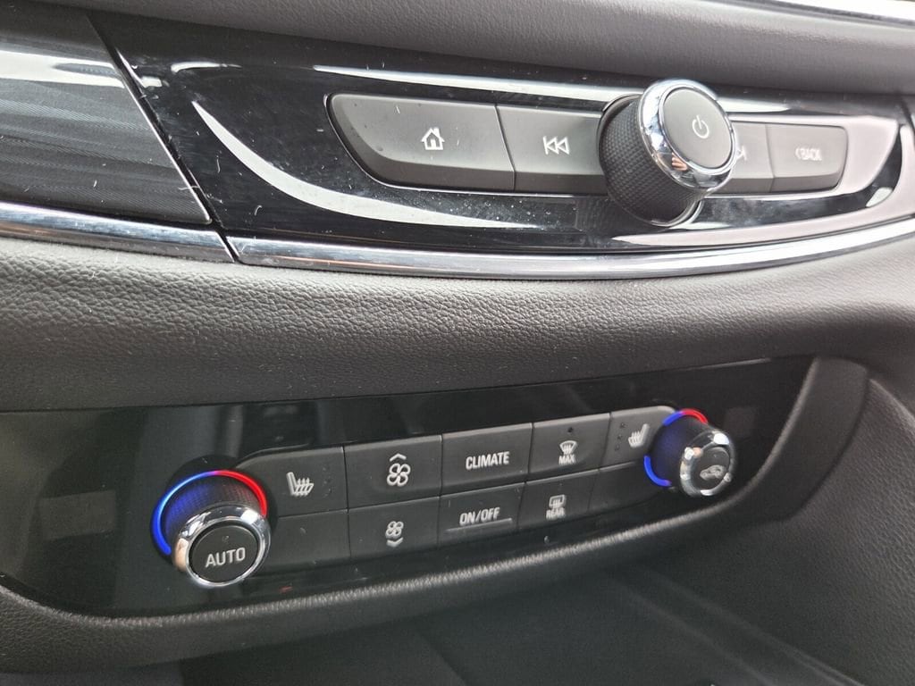 2023 Buick Enclave Essence - Photo 23