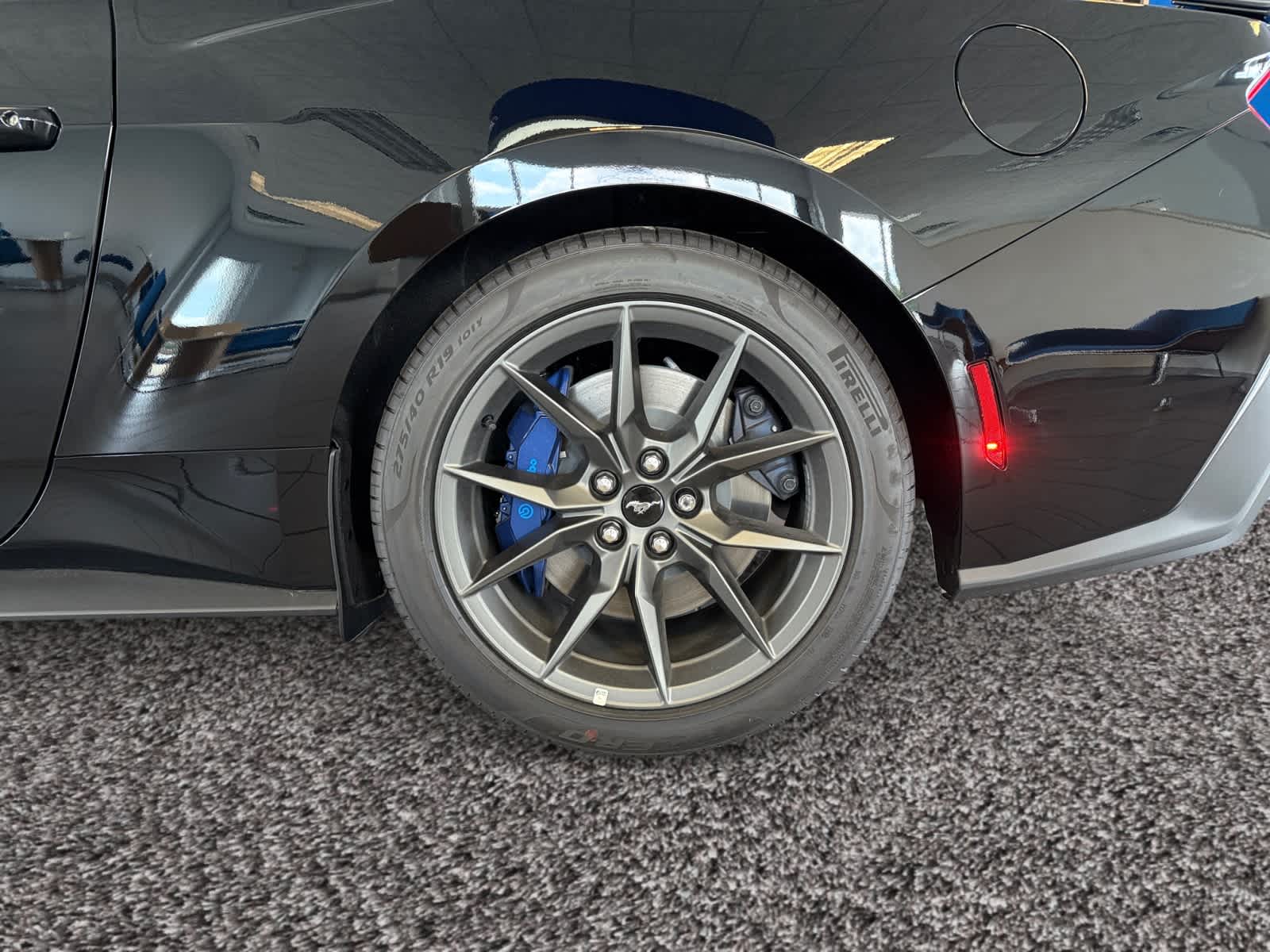 2025 Ford Mustang Dark Horse - Photo 14