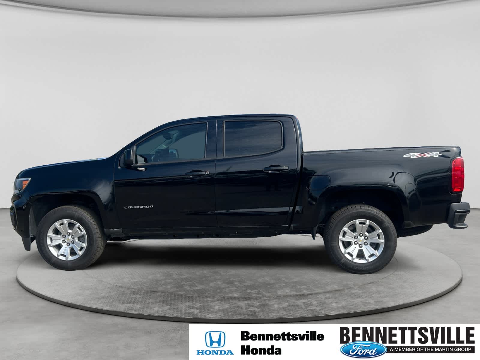 2022 Chevrolet Colorado LT - Photo 8
