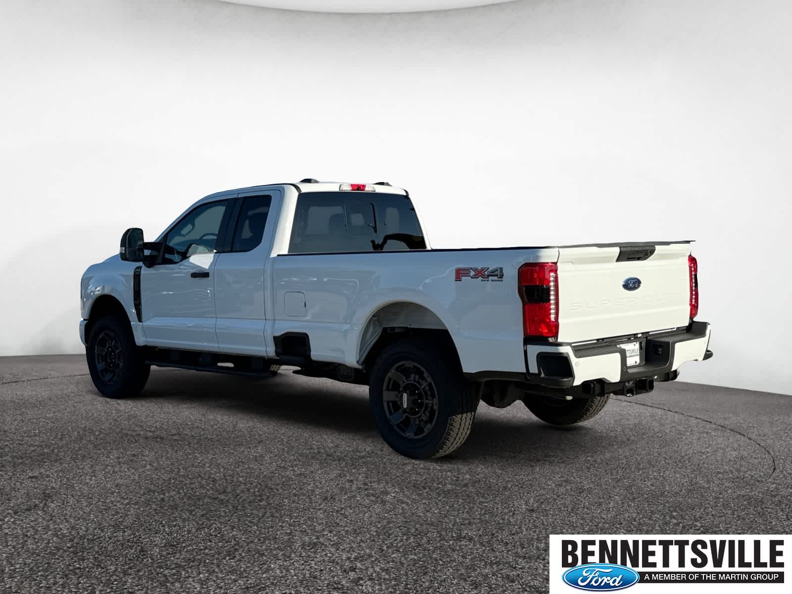 2025 Ford F-350 XL photo 3