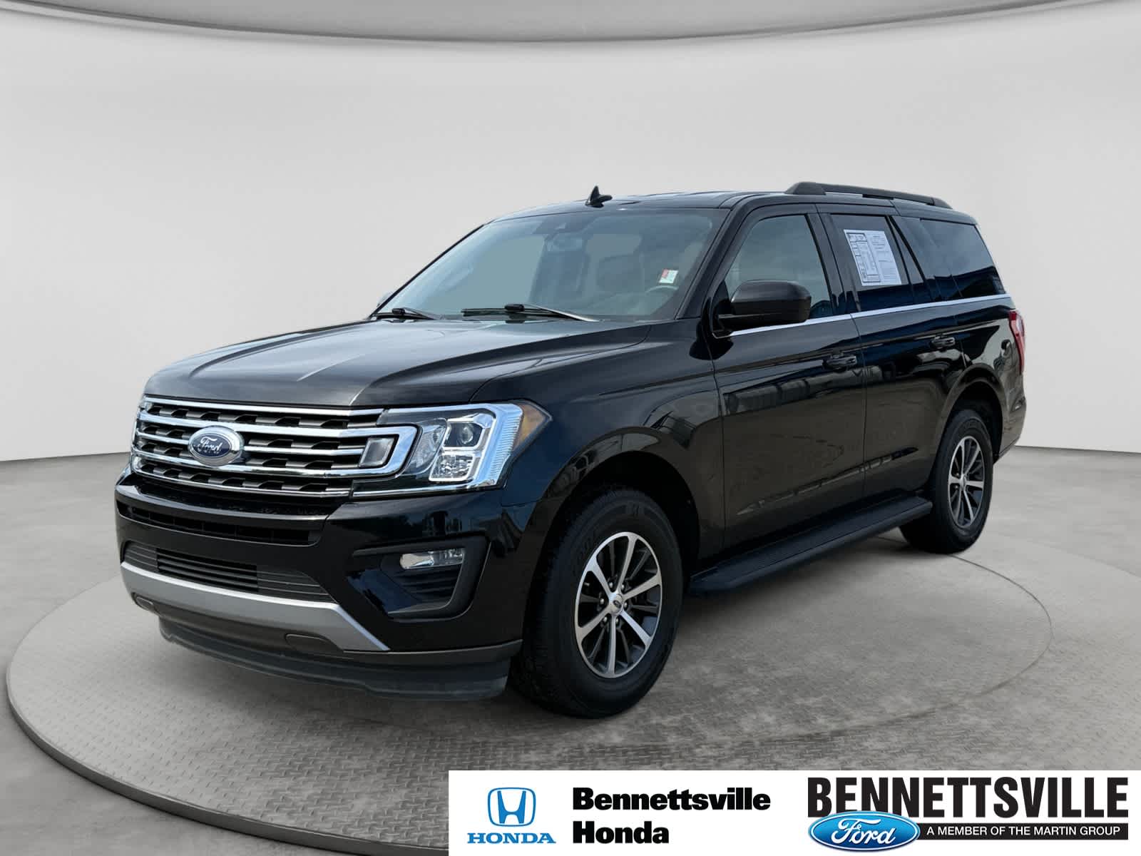 2020 Ford Expedition XLT's photo