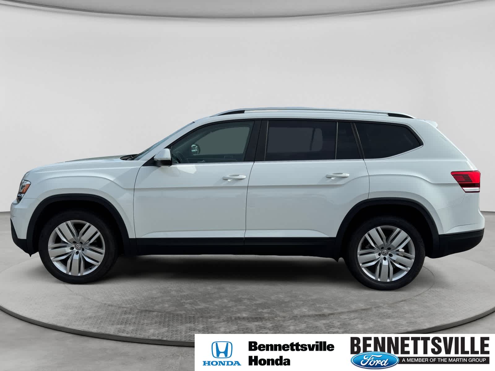 2019 Volkswagen Atlas SE w/Tech - Photo 8