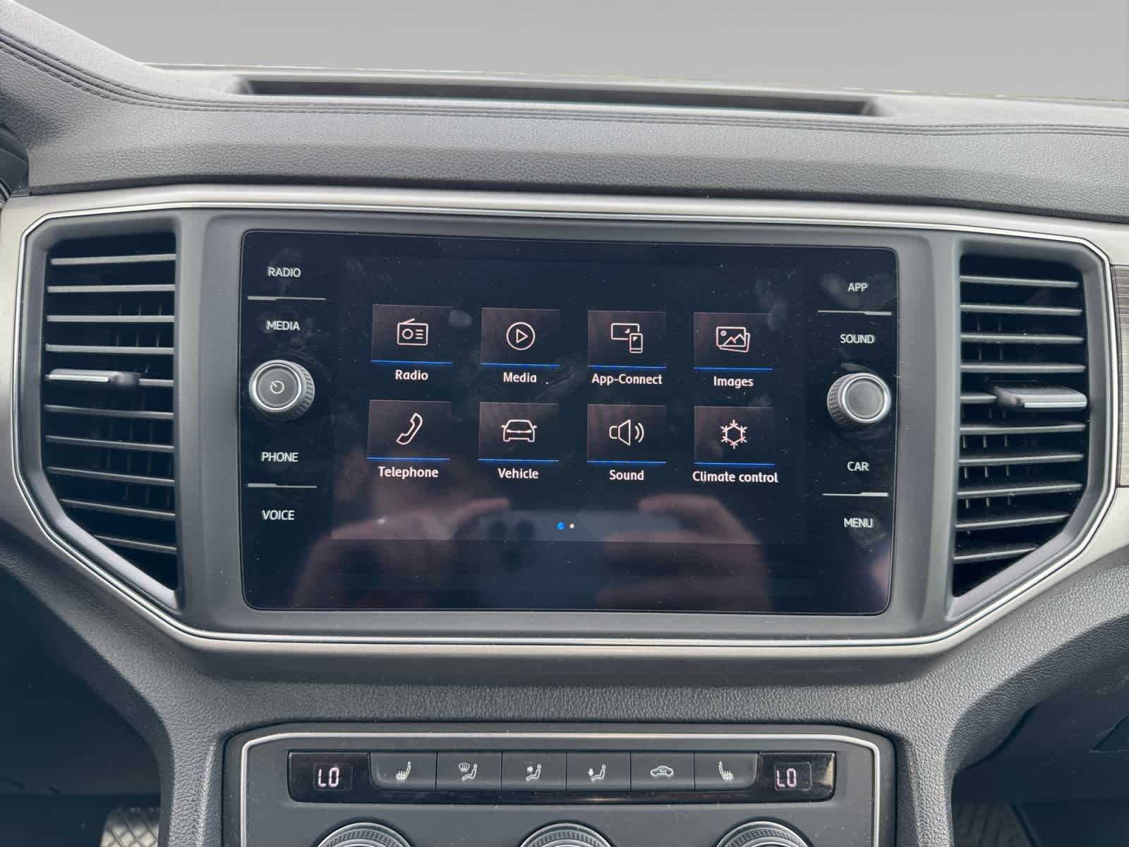 2019 Volkswagen Atlas SE w/Tech - Photo 15