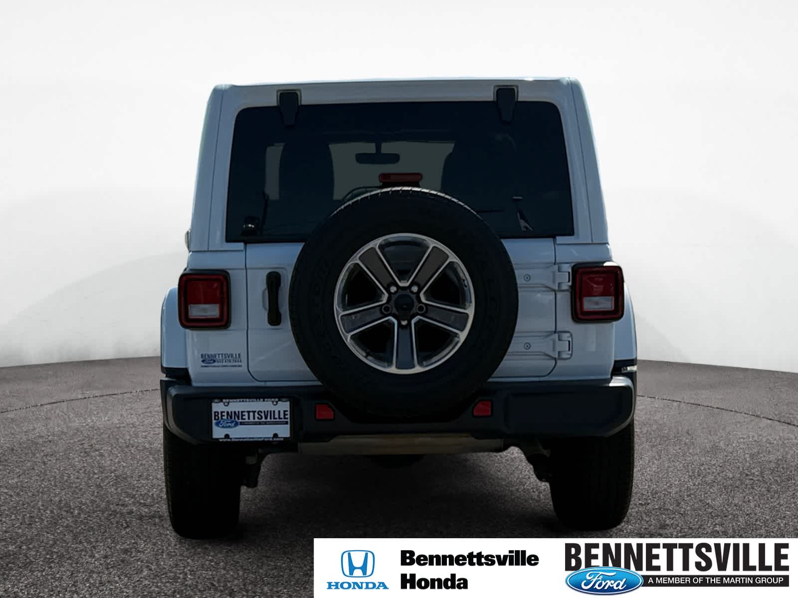 2021 Jeep Wrangler Unlimited Sahara photo 4