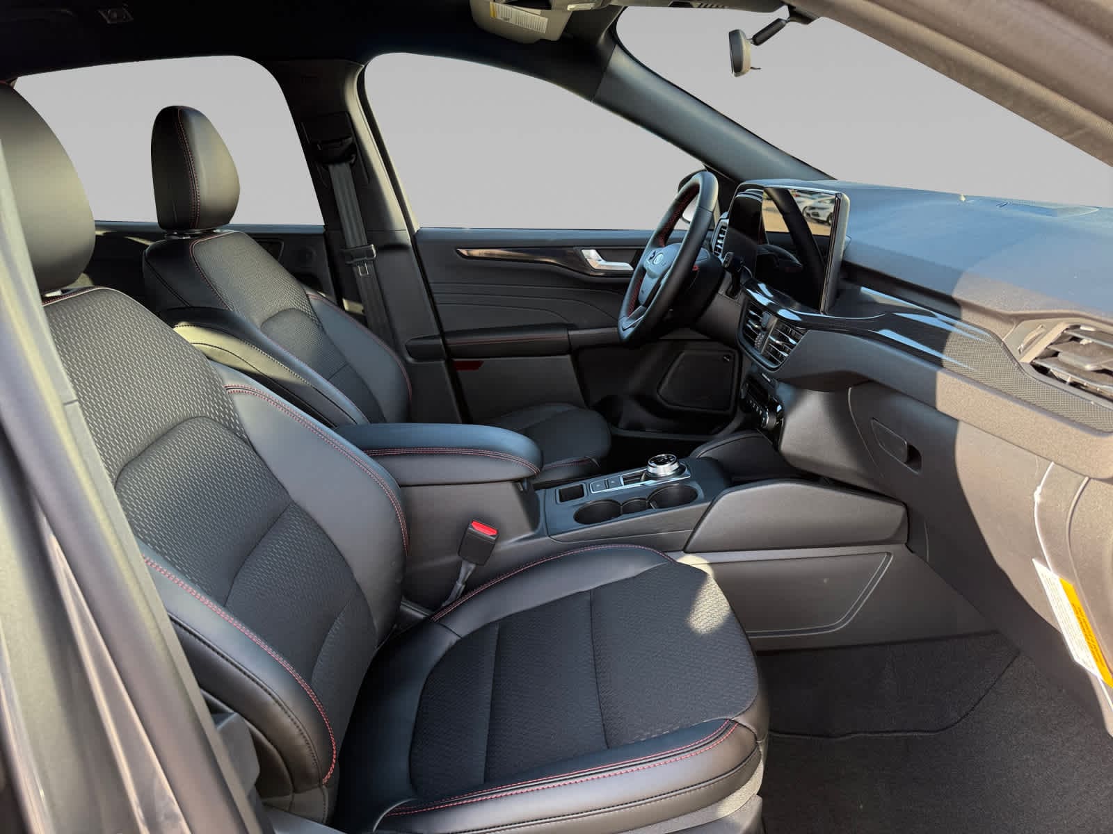 2026 Ford Escape Hybrid ST-Line Select - Photo 15