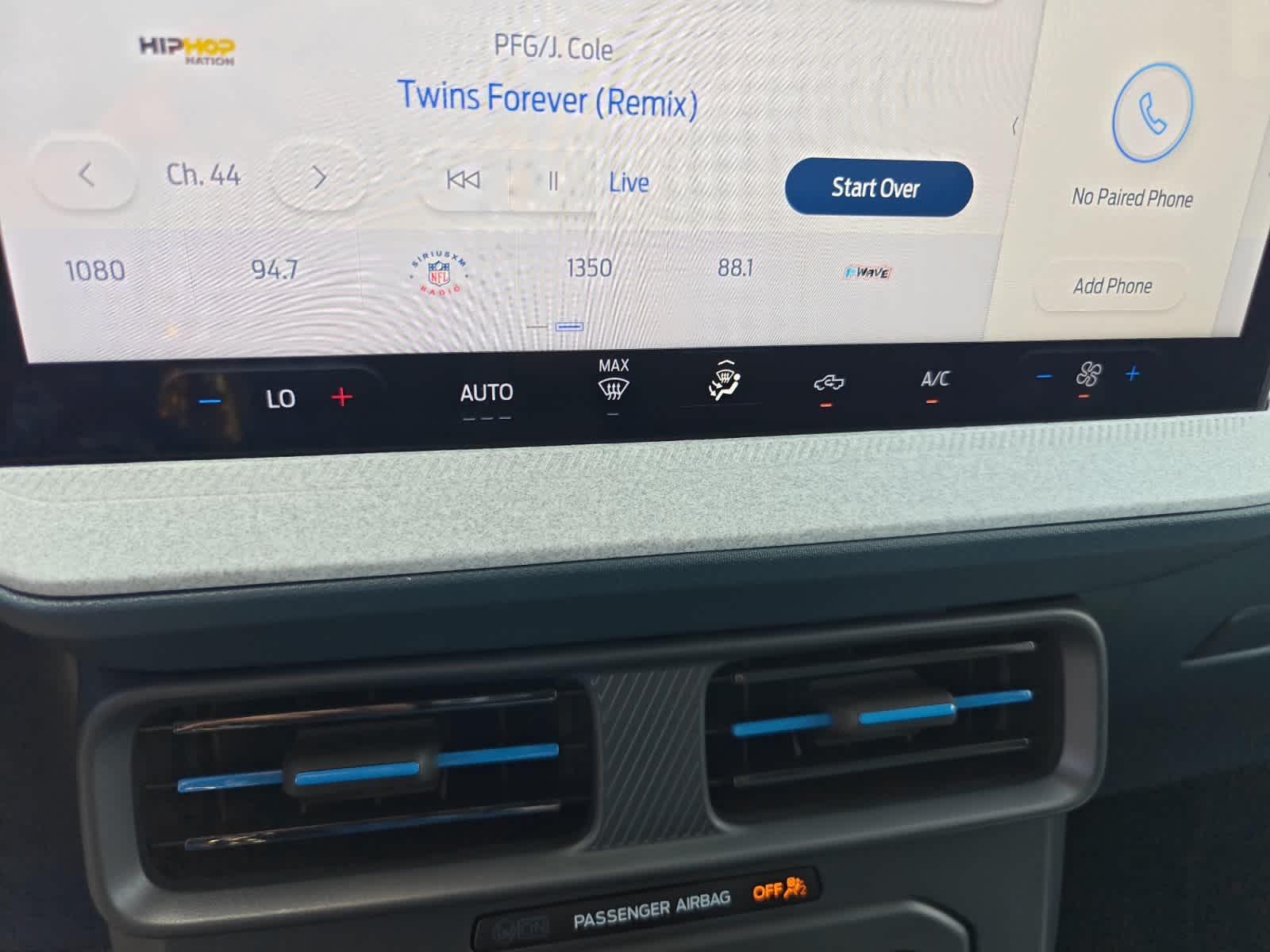 2026 Ford Maverick XLT - Photo 16