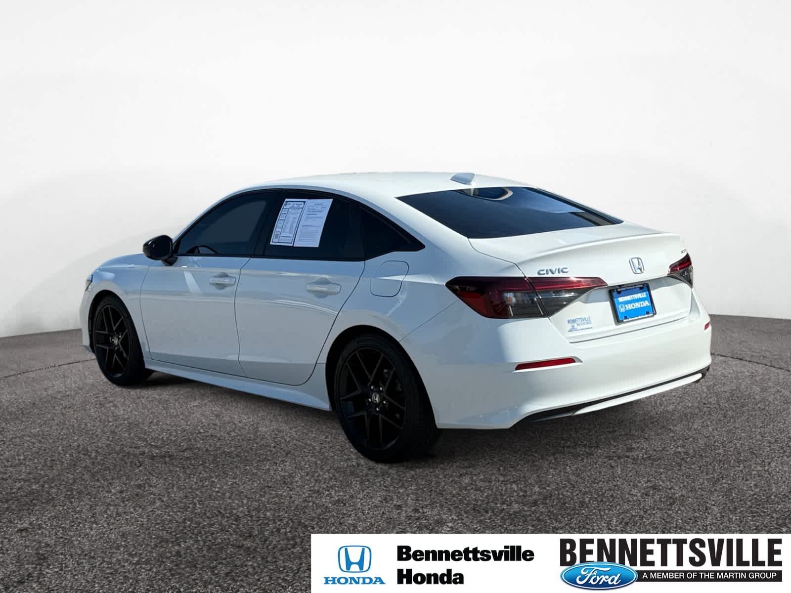 2025 Honda Civic Sport photo 3