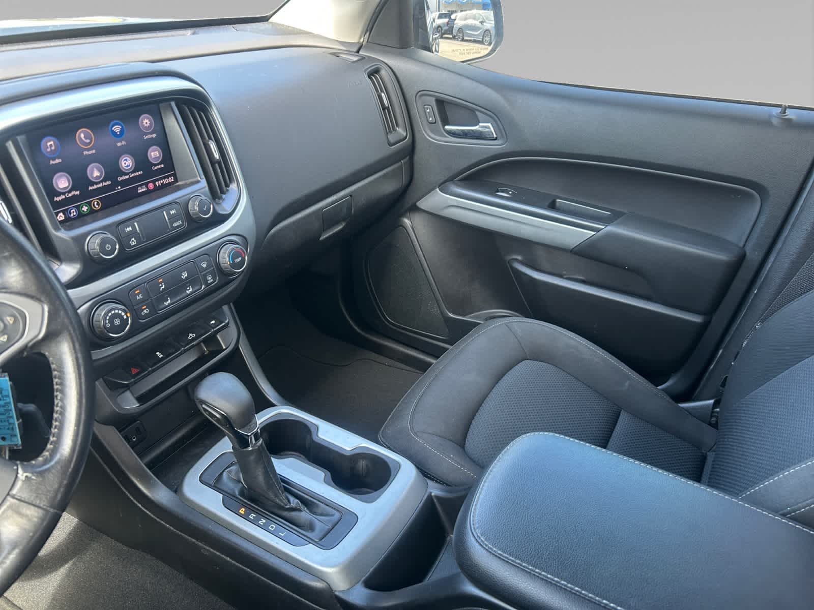 2022 Chevrolet Colorado LT - Photo 17