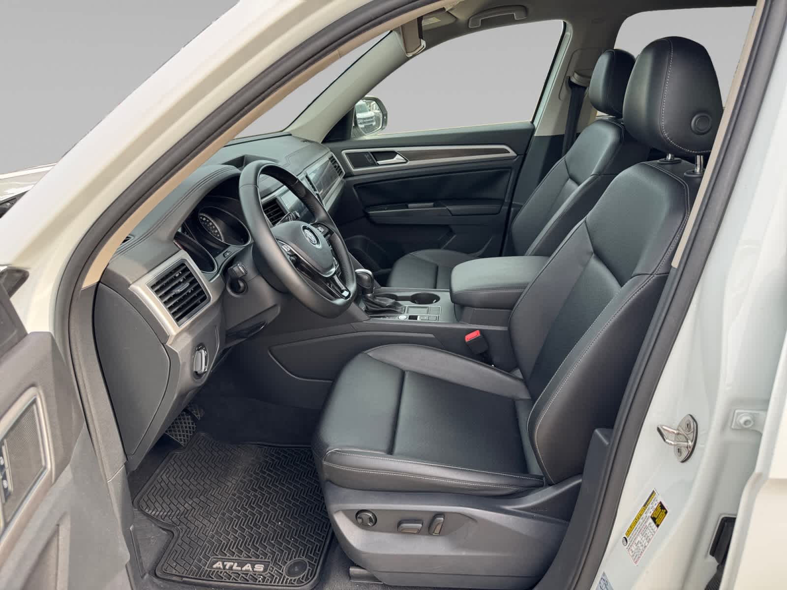 2019 Volkswagen Atlas SE w/Tech - Photo 11