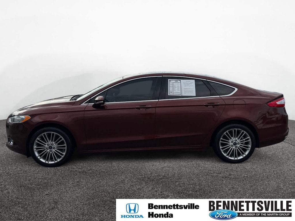 Used 2016 Ford Fusion SE Sedan