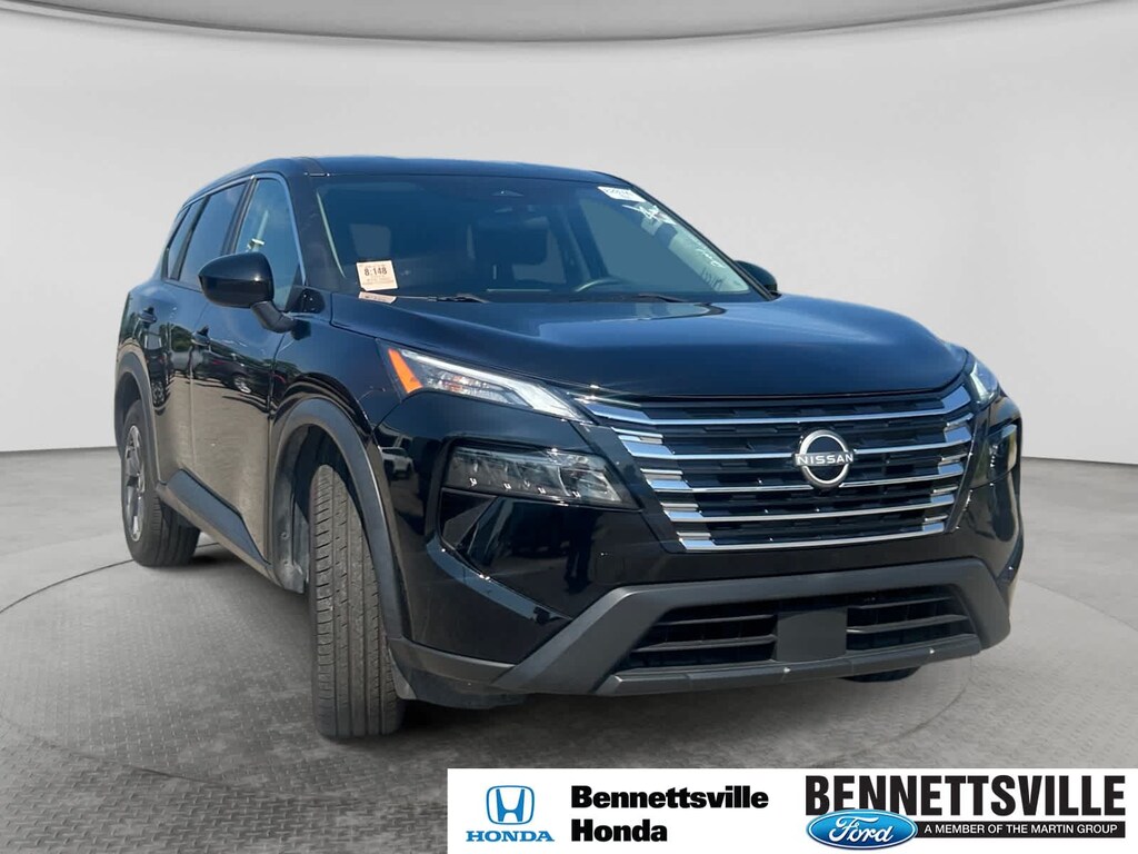 Used 2024 Nissan Rogue SV FWD