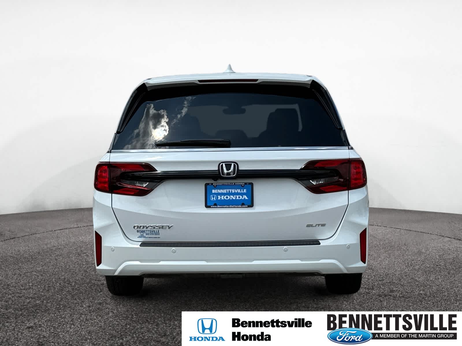 2025 Honda Odyssey Elite photo 4