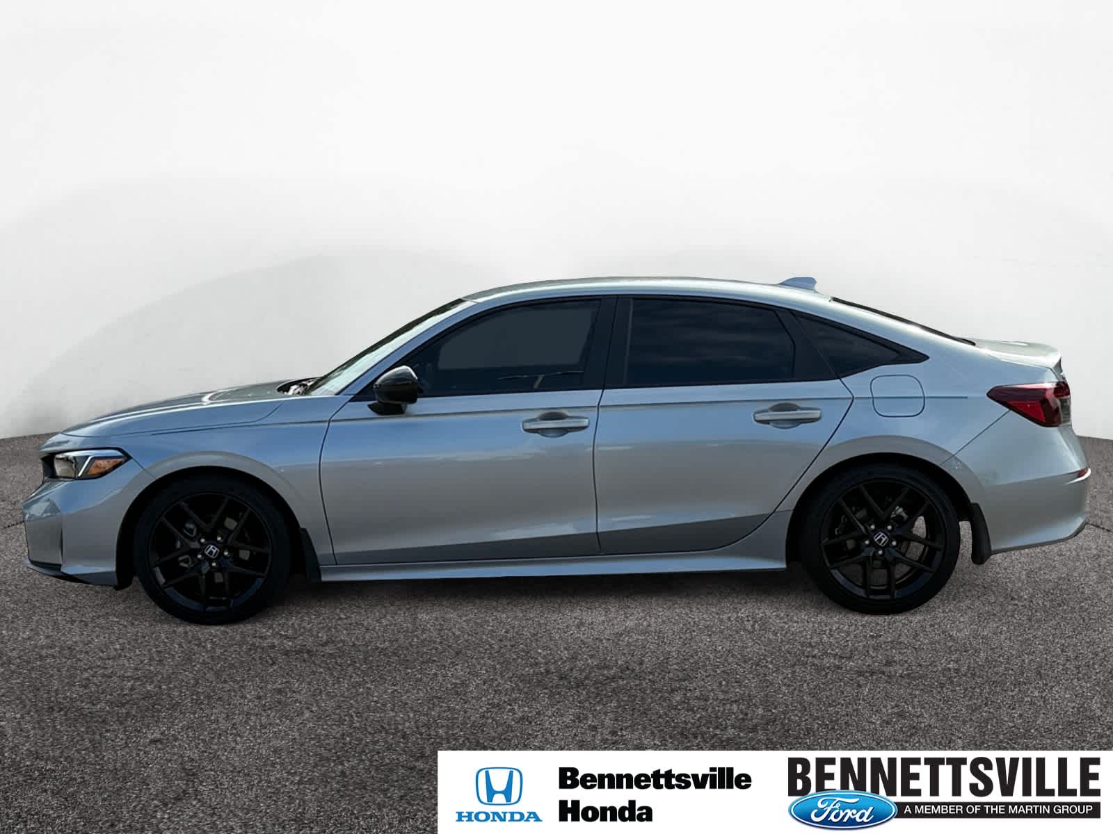 2025 Honda Civic Sport photo 2