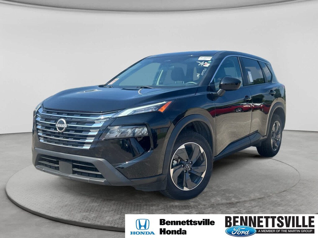 Used 2024 Nissan Rogue SV FWD