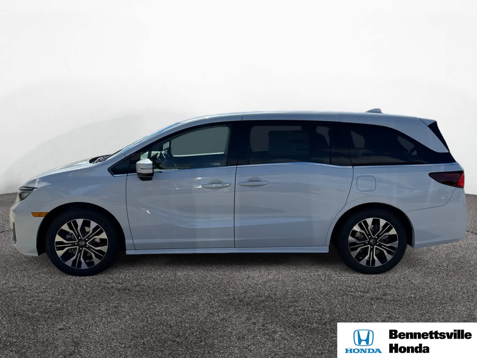 2026 Honda Odyssey Elite photo 2