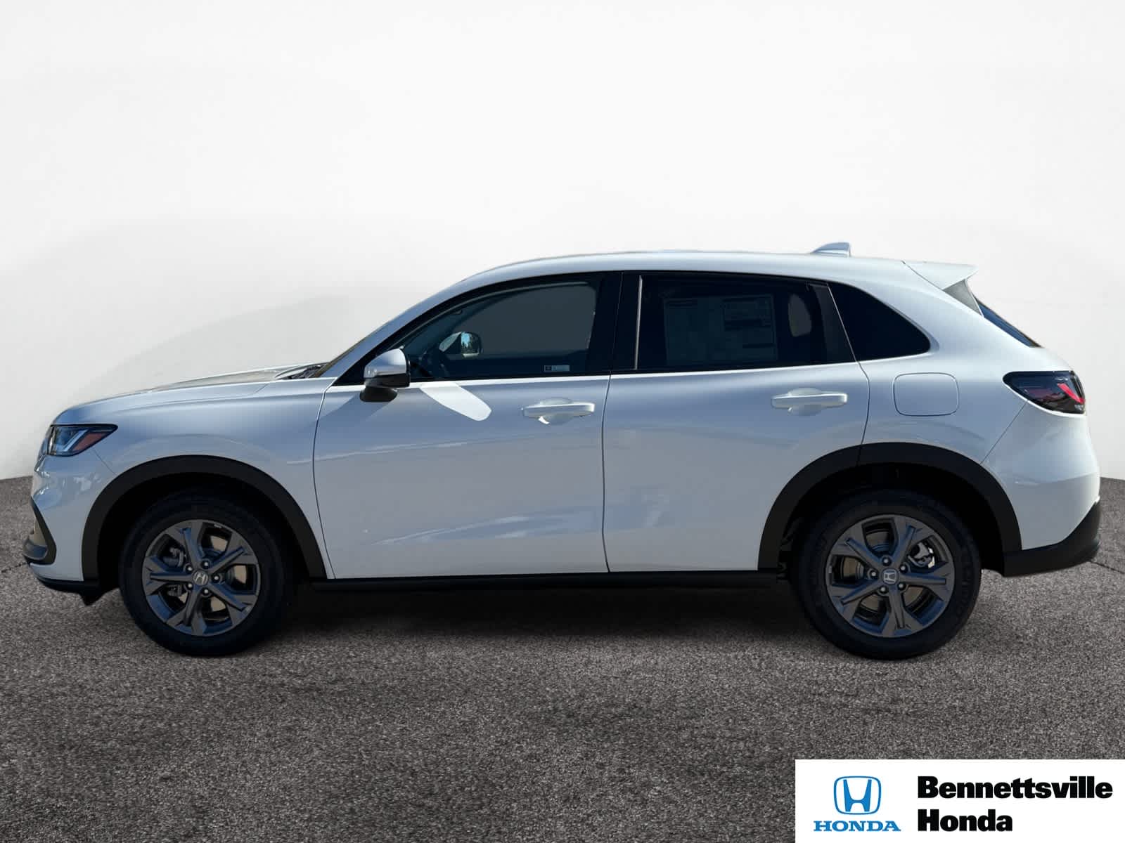 2026 Honda HR-V LX photo 2