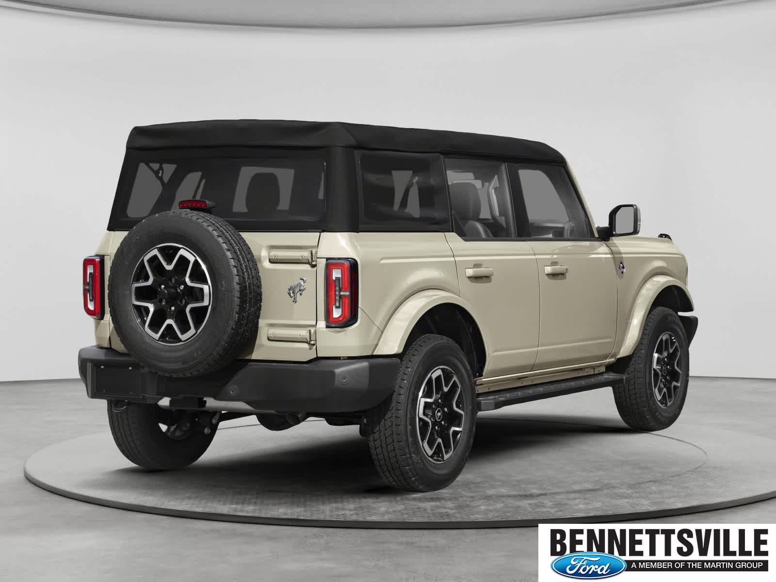 New 2026 Ford Bronco Outer Banks 4x4