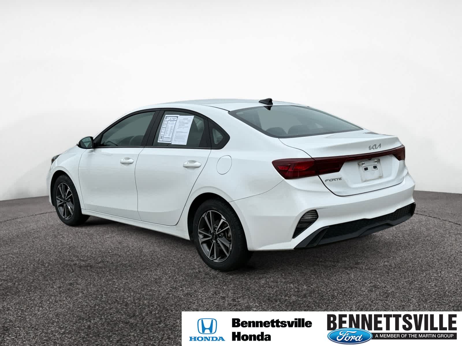 2022 Kia Forte LXS photo 3