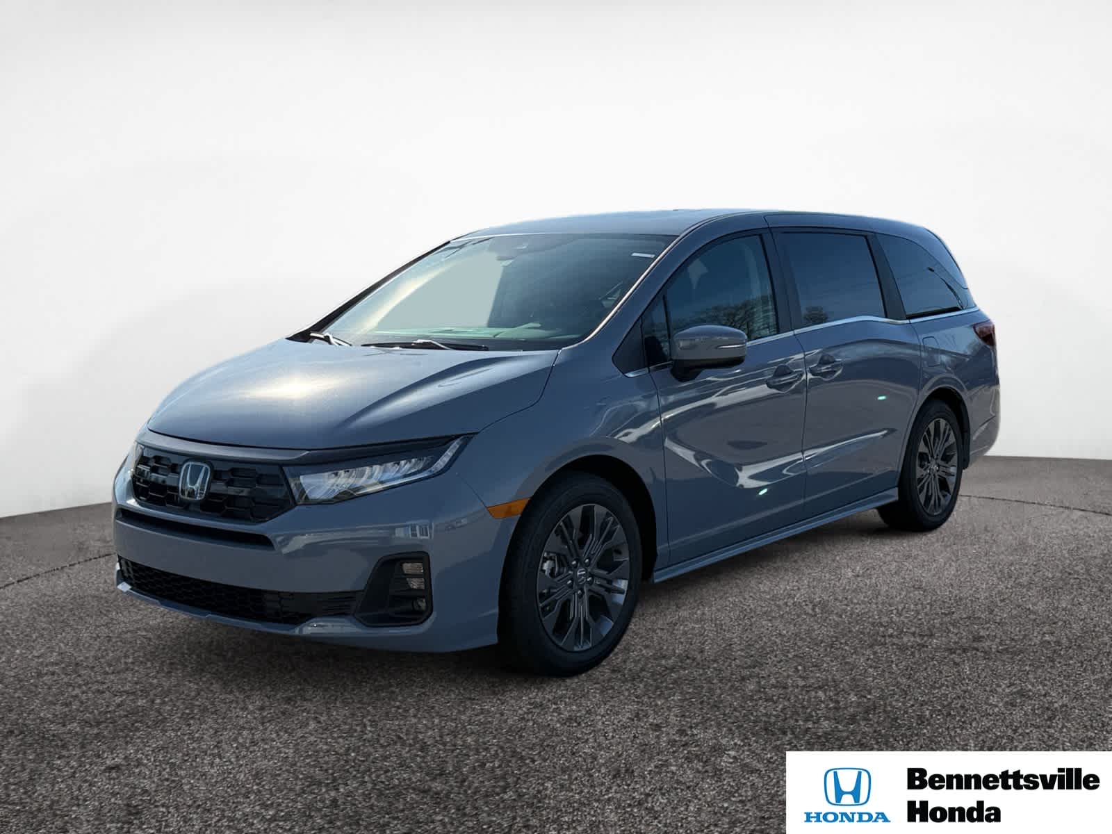 2026 Honda Odyssey Touring's photo
