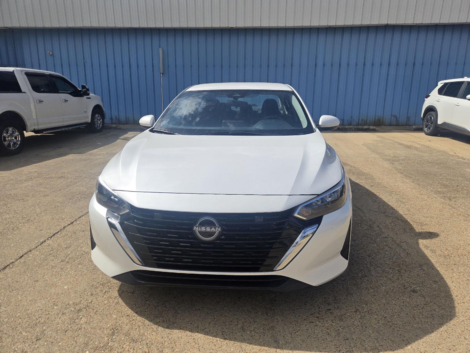 Used 2024 Nissan Sentra SV with VIN 3N1AB8CVXRY350987 for sale in Deridder, LA