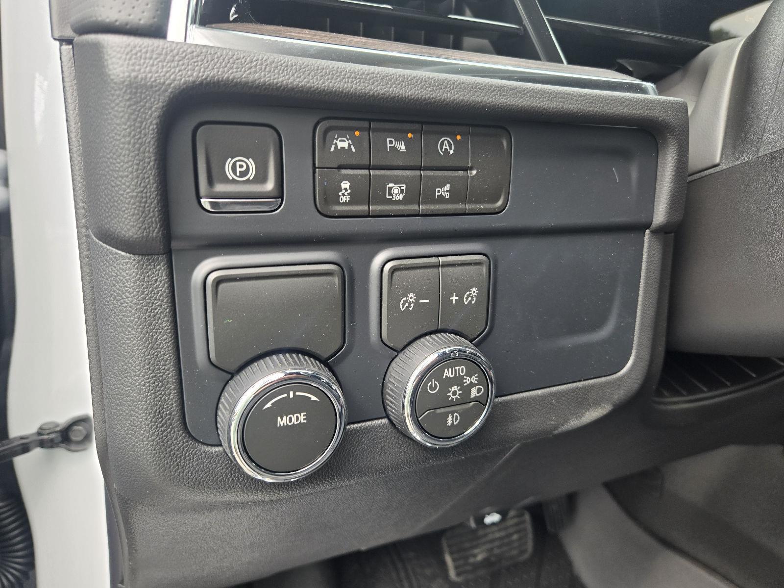 2027 Chevrolet Tahoe Premier - Photo 14