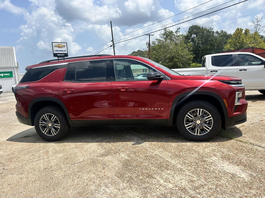 New 2026 Chevrolet Traverse LT SUV