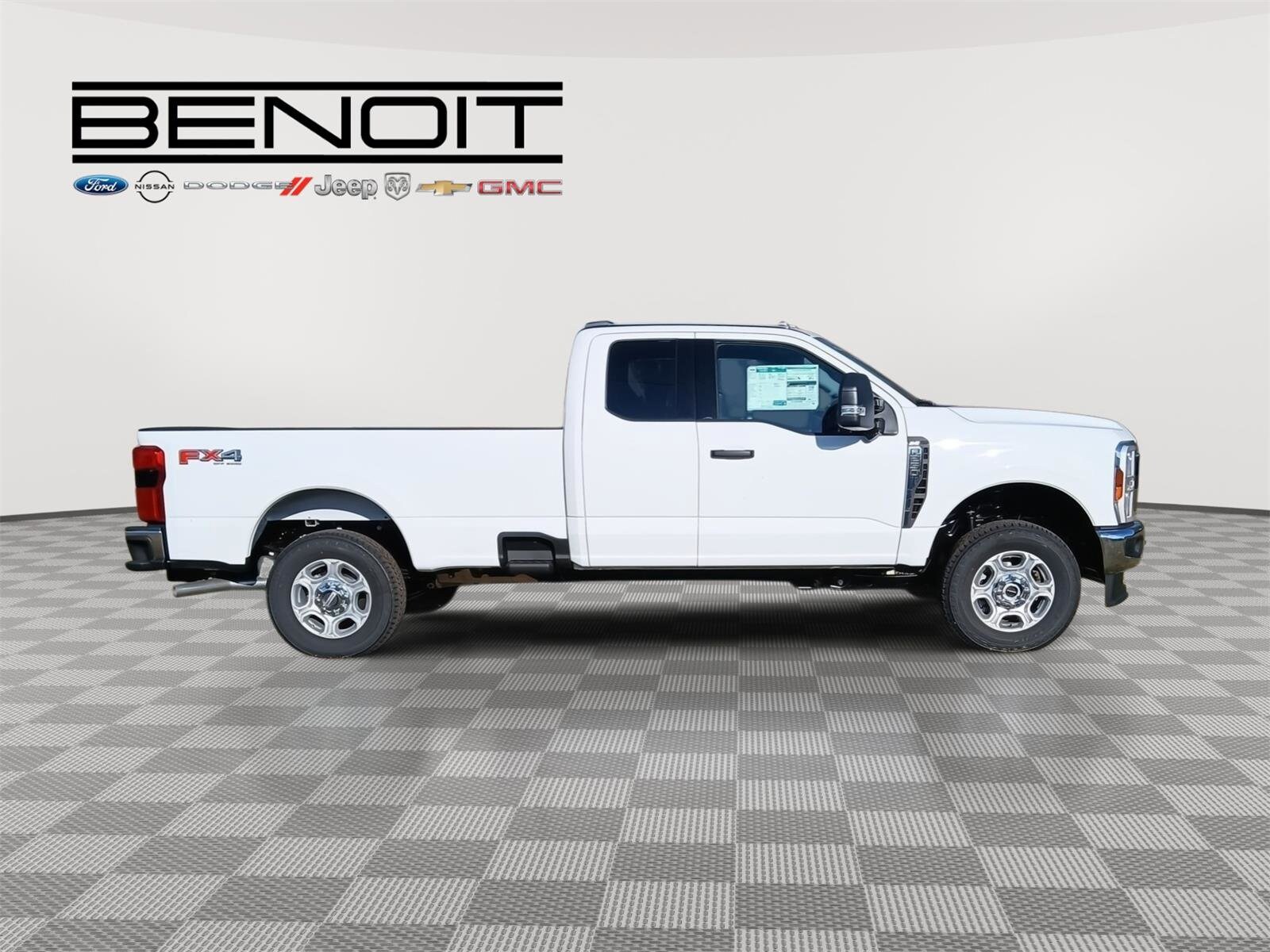 2026 Ford F-250 XLT photo 4