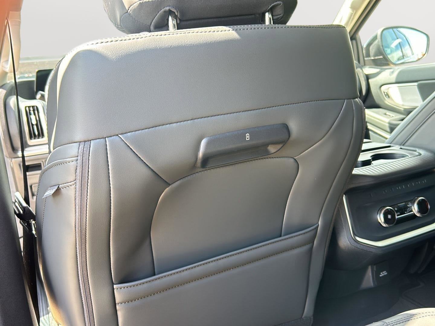 2026 Ford Expedition Active - Photo 18