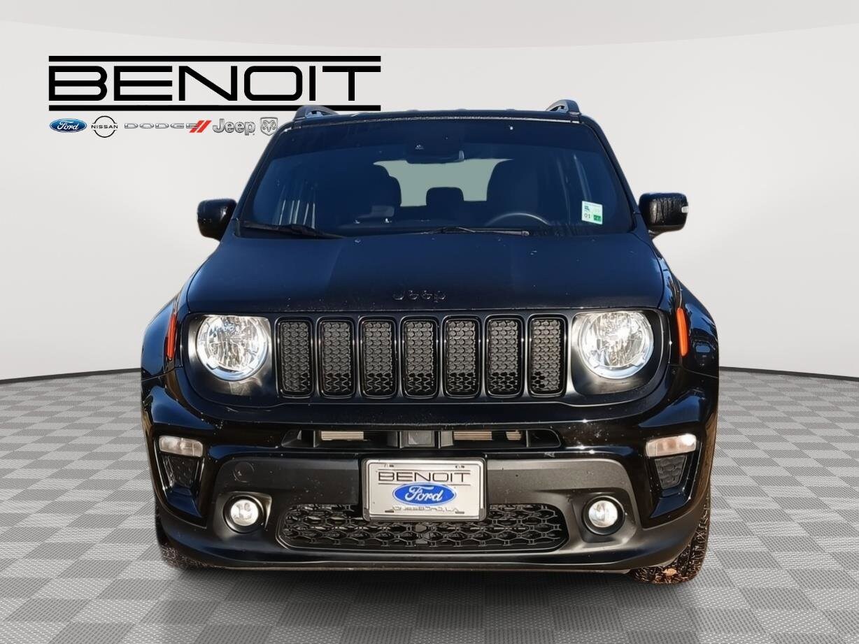 2022 Jeep Renegade Latitude photo 2
