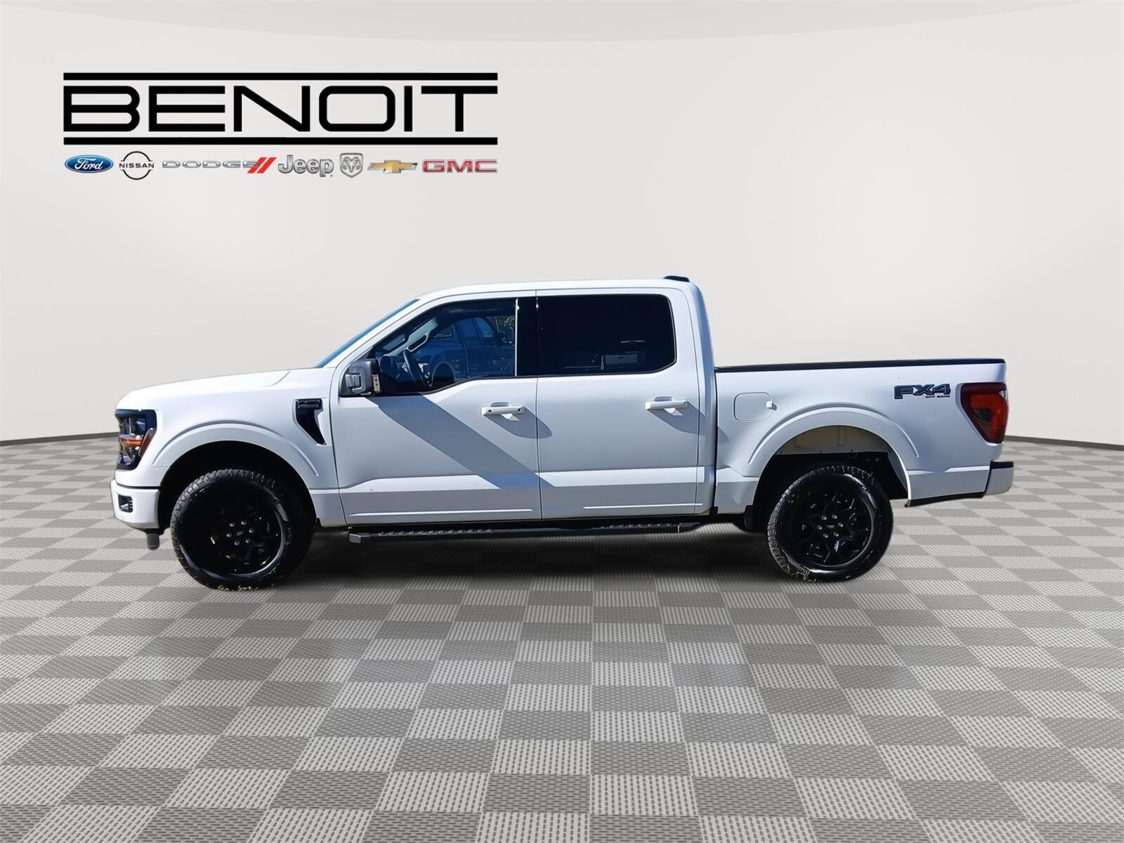 2025 Ford F-150 XLT photo 3
