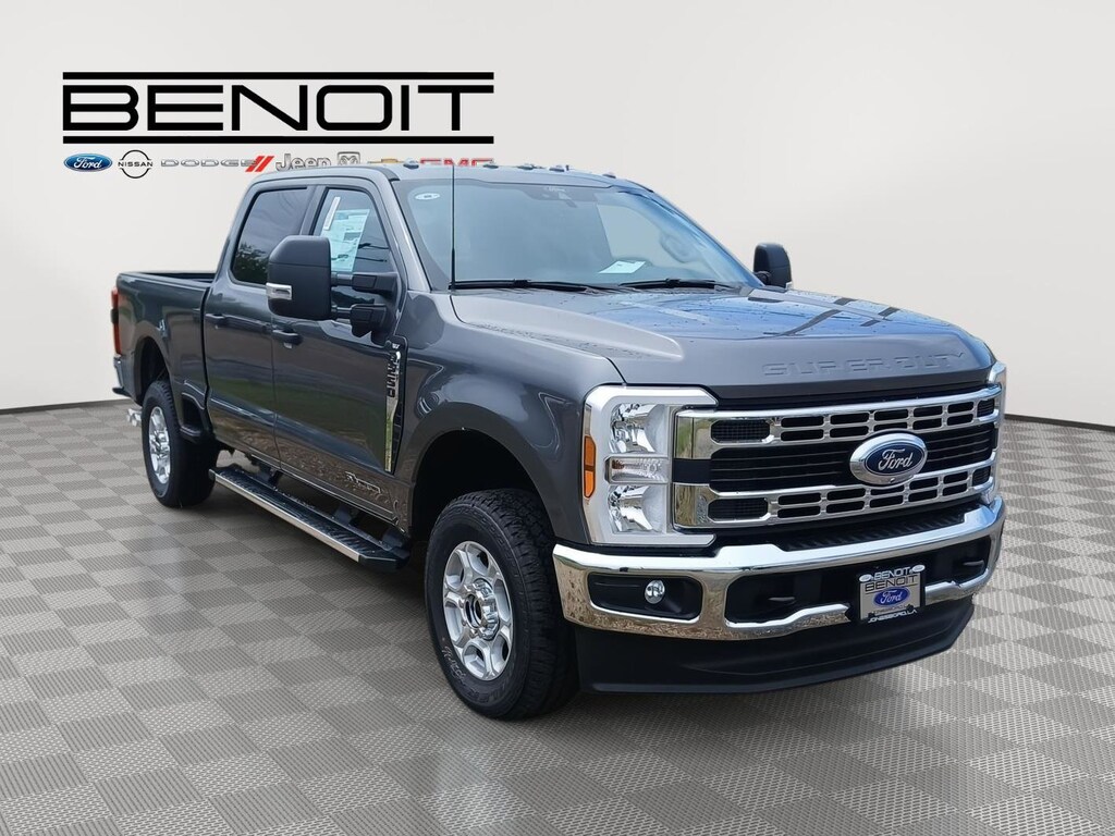 New 2025 Ford F-250  Truck Crew Cab