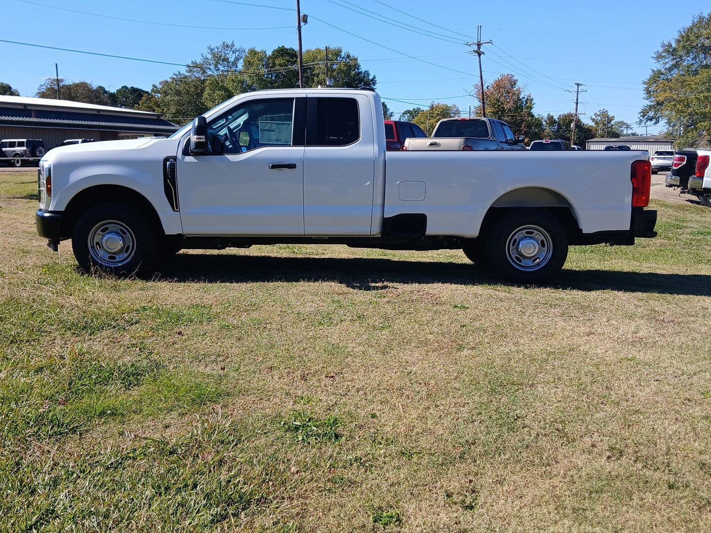 2026 Ford F-250 XL photo 2