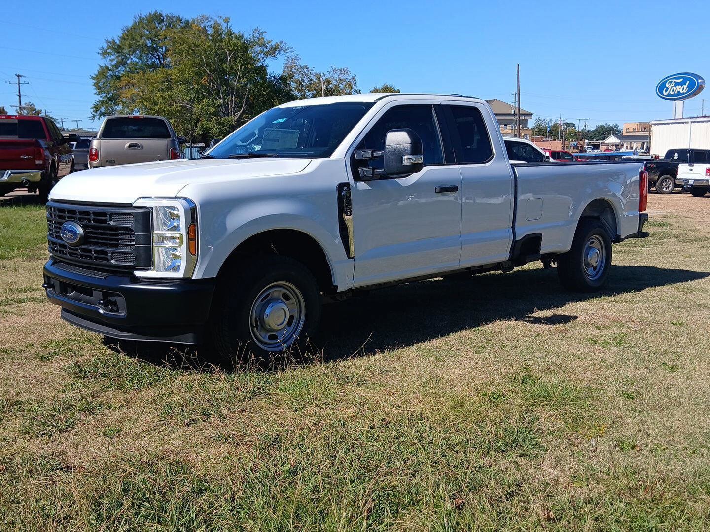 2026 Ford F-250 XL photo 3