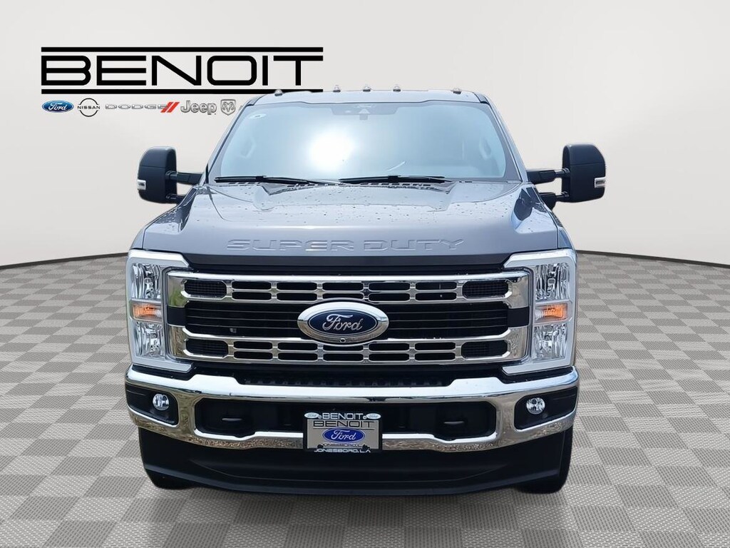 New 2025 Ford F-250  Truck Crew Cab