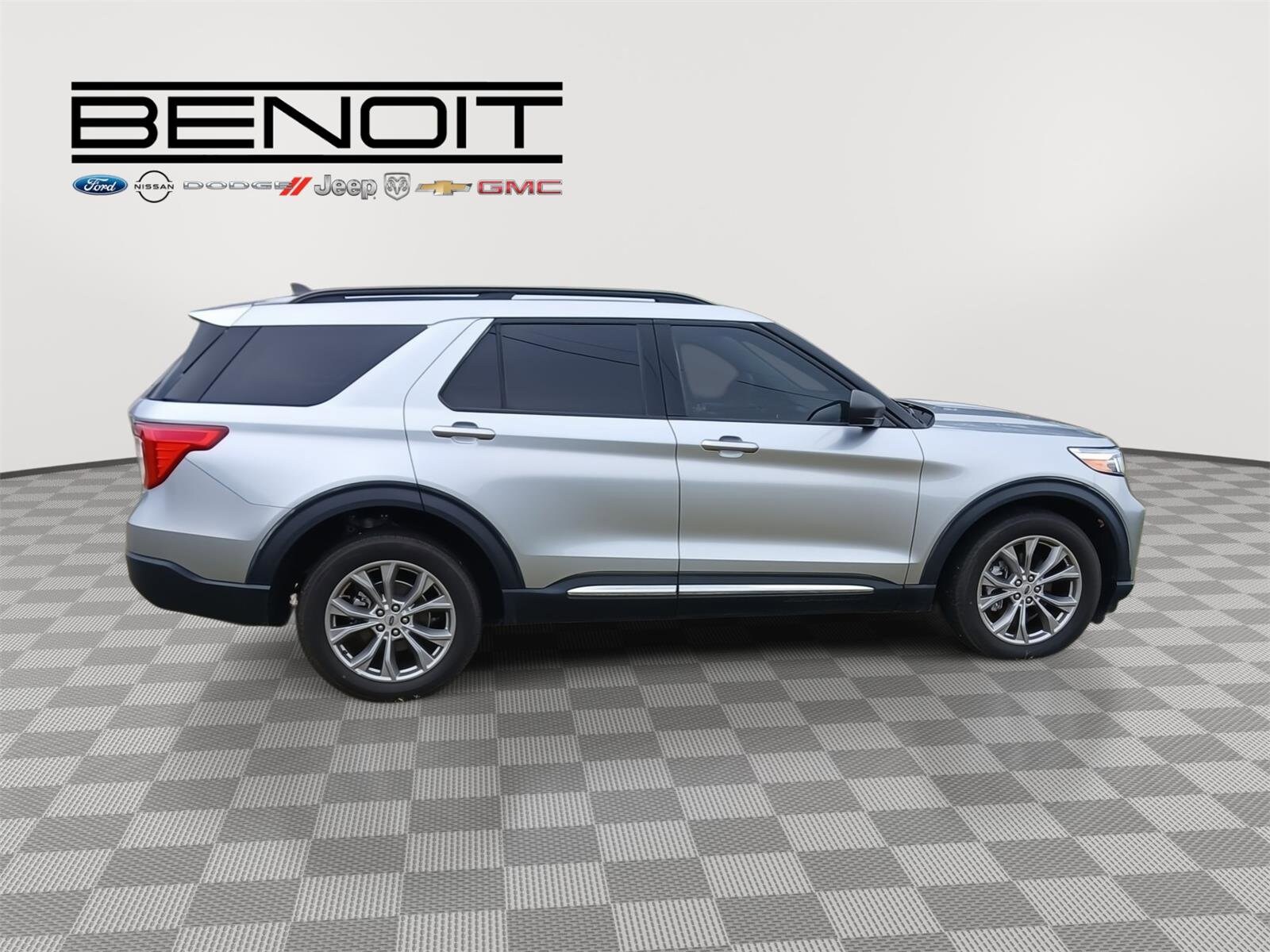 2023 Ford Explorer XLT photo 4