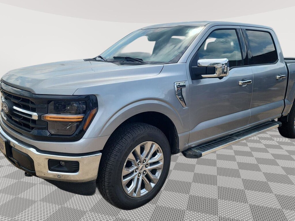 New 2025 Ford F-150 XLT Truck SuperCrew Cab